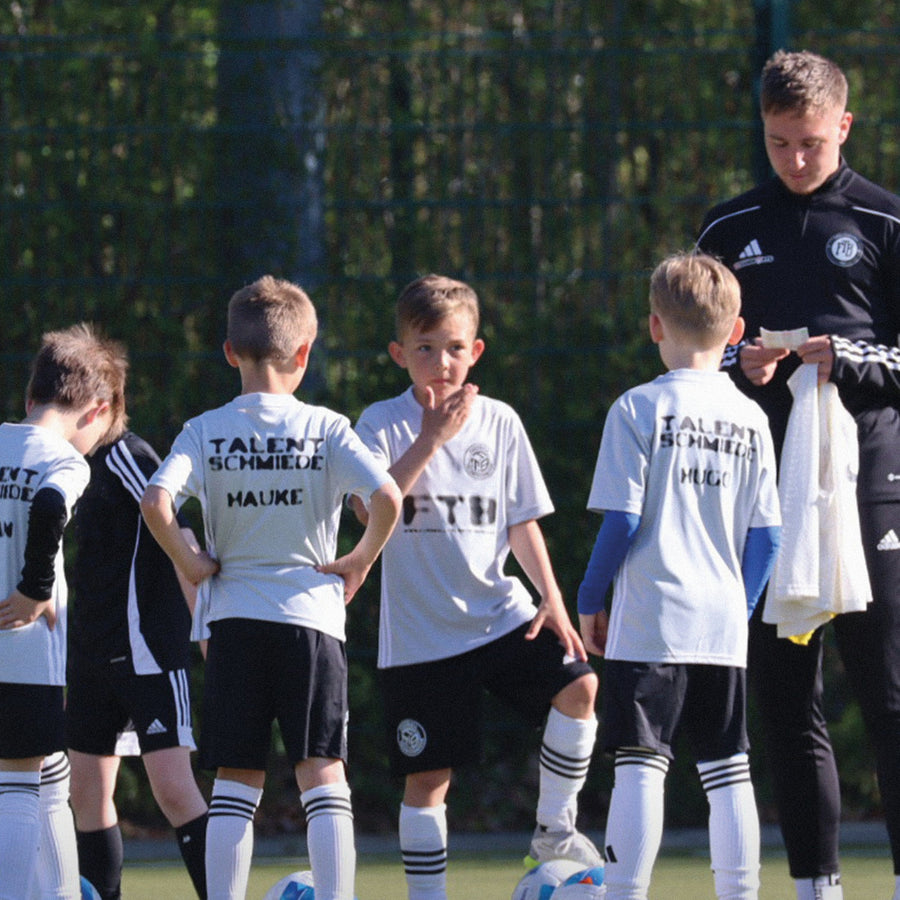 Kinder beim FTB Trainingscamp